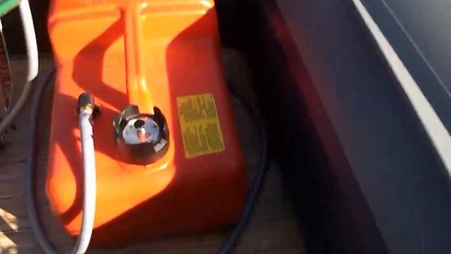 Как закрепить якорный трос на лодке ПВХ без приспособлений. смотреть онлайн