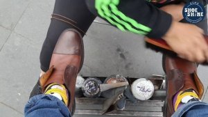 S4E147 The chato's wife  cleaning Brown bicolor shoes #mexico #ASMR #shoeshine #faustoarizmendi