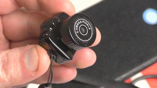 Скрытая Мини камера Y2000 Супер штука смотреть онлайн