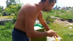 Сотовый мёд в банках. Надставки из кормушки от Нижегородца.