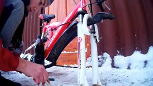 Как очень просто смазать вилку на велосипеде?/VeloRider