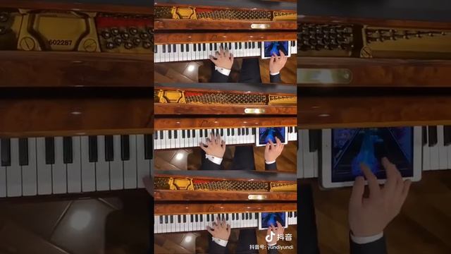 How a pianist plays the game Rhythm Master: YUNDI plays Beethoven virus