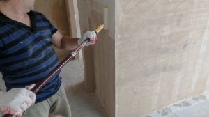 Советы от Чистого шпателя. Как правильно грунтовать стены?