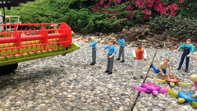 TRUCK #GARBAGE JUMP FAIL in WATER | BRUDER Toys in Action!