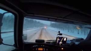 ДАЛЬНОБОЙ ПО РОССИИ. ВИСИМ НА ПОДЪЕМЕ.