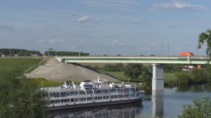 Теплоход Григорий Пирогов в Бронницах