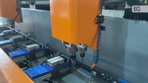 Сверлильно-фрезерный центр с ЧПУ QICHEN CNC-3000C2S