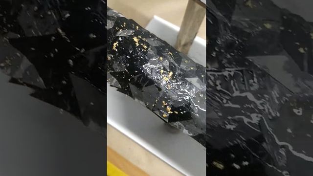 #кованыйкарбон #золото виды кованого карбона с декором из золота #carbon #forgedcarbon смотреть онлайн