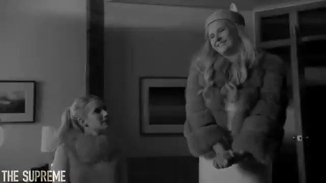 MOVEMENTS// SCREAM QUEENS Chanel-edit !!!!
