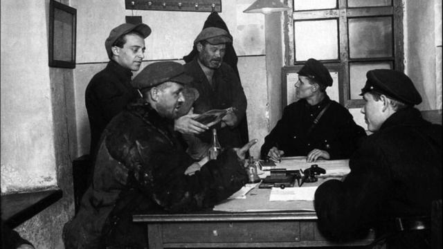 На дне. Рассказ М. Зощенко смотреть онлайн