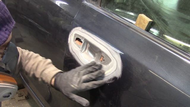 Удаляем ржавчину, жук под ручкой на Volkswagen Golf 6. смотреть онлайн