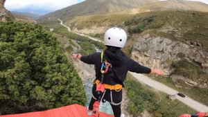 Роуп джампинг в Чегеме первый прыжок.   . Extreme Rope Jumping in Russia