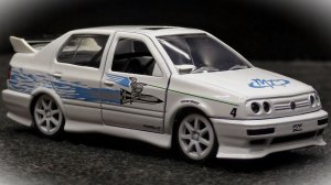 Jesses' 1995 Volkswagen Jetta Масштаб 1:32 Jada Модель машины