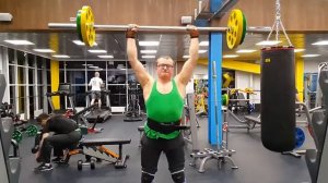 Подъем штанги над головой с груди стоя 70 кг на 10 раз 25 02 2016