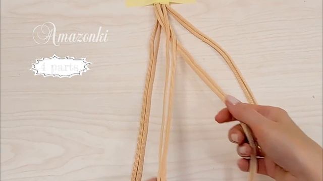 DIY?Пока делала эту красоту, научилась плести косички 4 разными способами.