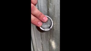 Сантехнический инструмент в действии