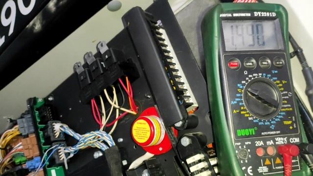 Три неисправности в одном автобусе НЕФАЗ-5299. смотреть онлайн