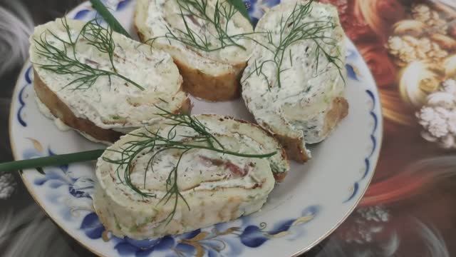 Рулет из кабачков с творожным сыром: вкусный и полезный завтрак, обед или ужин