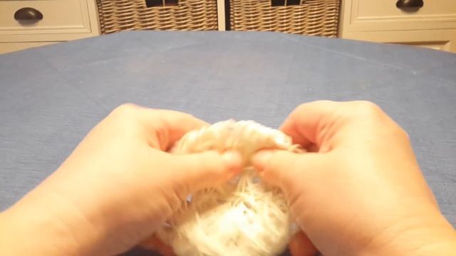 КАК СДЕЛАТЬ ГИРЛЯНДУ ИЗ ВЕТОК И ШАРОВ ИЗ НИТОК... смотреть онлайн