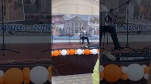 В моей душе давно настала осень.Отличное исполнение: Максим Никулин. Гармонь