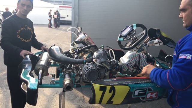Warm up engine Vortex, WSK Super Master Series Round 4, Sarno смотреть онлайн