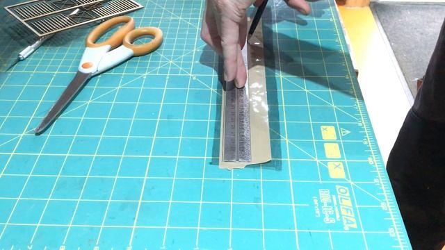 How To Cut Nylon Mesh For Chainlink Fencing For Model Railway Layouts & Railroads смотреть онлайн