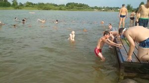 Купание Озеро весна