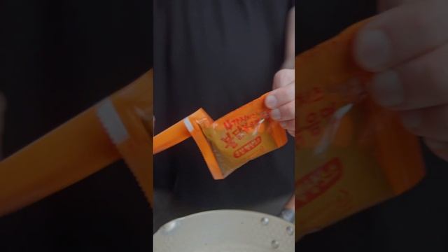 Очень Сырный Рамен! И очень ОСТРЫЙ! смотреть онлайн