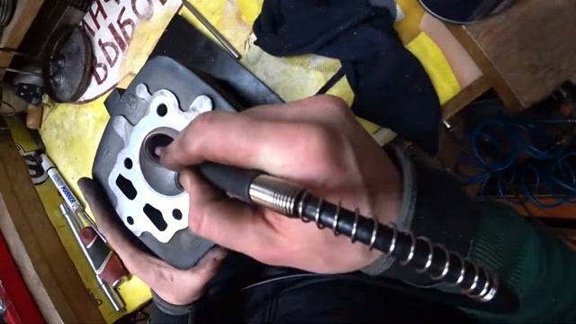 Портинг головки .MINSK CX 200 163FML. Притираю клапана. смотреть онлайн