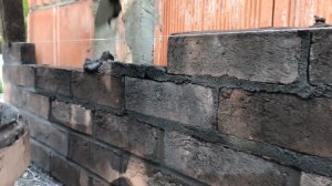 Облицовка дома кирпичом ручной формовки. Каменщики в Москве