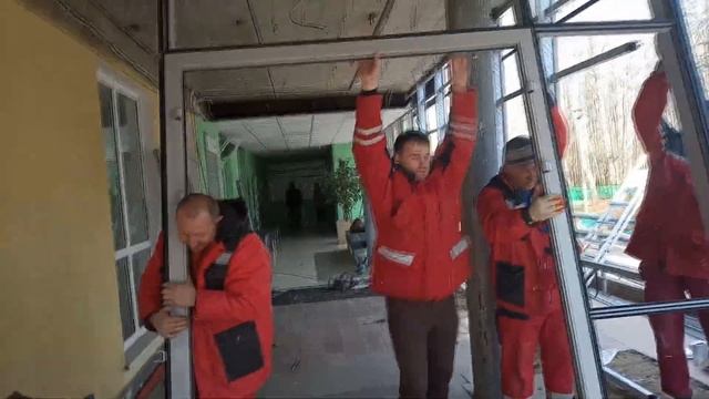монтаж алюминиевой фасадной системы из профилей Алютех