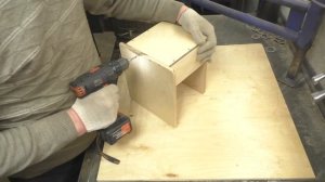 Сделай и себе это полезное приспособление своими руками !