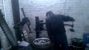 Качаем колесо бензином