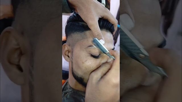 Amazing Eyebrow cut ✂️#youtubeshorts #video #shorts #viral #mrindianhacker #crzy_xyz