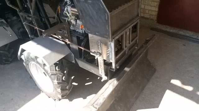 Самодельный отвал лопата на самодельный минитрактор （начало) смотреть онлайн