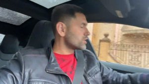 Tesla автопарковка. Все просто!