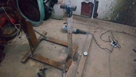 Кантователь для двигателя своими руками, улучшенной конфигурации.DIY tilter