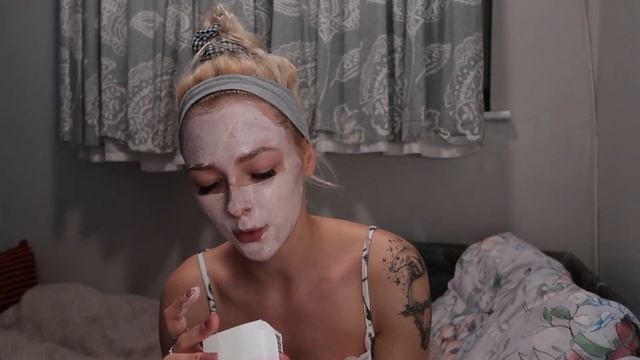 TRYING WAKE SKINCARE CLAY FACE MASK смотреть онлайн