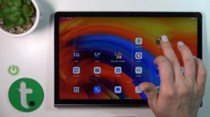 How to Create & Manage Home Screen Folders for Apps on a LENOVO Yoga Tab 11