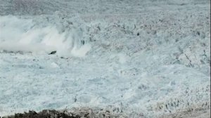 Сход ледника в Гренландии
