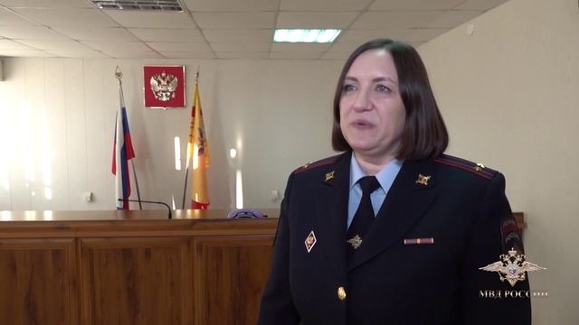 Ирина Волк: Полицейские вручили приехавшей из Киргизии многодетной матери российский паспорт