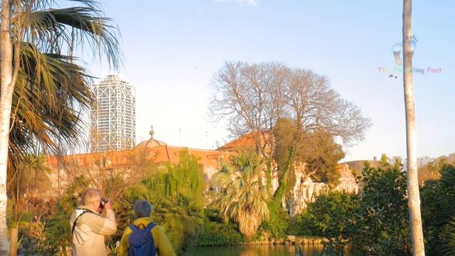 Ciutadella Park in Barcelona is a little piece of Heaven смотреть онлайн