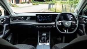 2025 MG HS Новый кроссовер бросает вызов RAV4 и CR-V. CarForLife