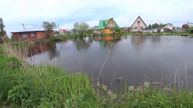 СХОД КРУПНОЙ ЩУКИ, ЛОВЛЯ ОКУНЯ, РЫБАЛКА С СЕМЬЕЙ. смотреть онлайн