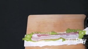 Рулетики из лаваша с беконом