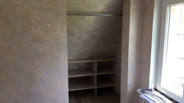 Шкаф на мансарде с распашными дверцами | closet смотреть онлайн