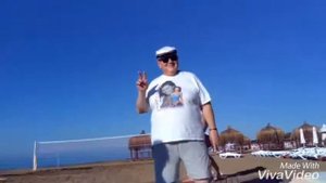 Танцующий пенсионер. Женщина, я не танцую