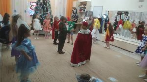 Новогодний хоровод. Старшая группа. 2021