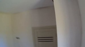 Монтаж натяжного потолка с встроенным карнизом.
