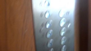 Электрический лифт V=1 м-с, грузоподъемность 400 кг (2076)